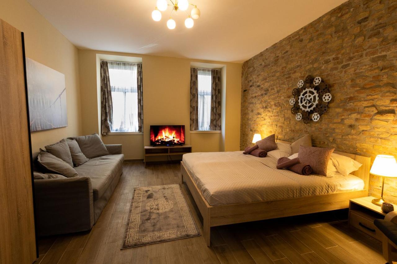 Comfortable Romantic 1 Bedroom Apartment Near Augarten Vienna Exterior photo