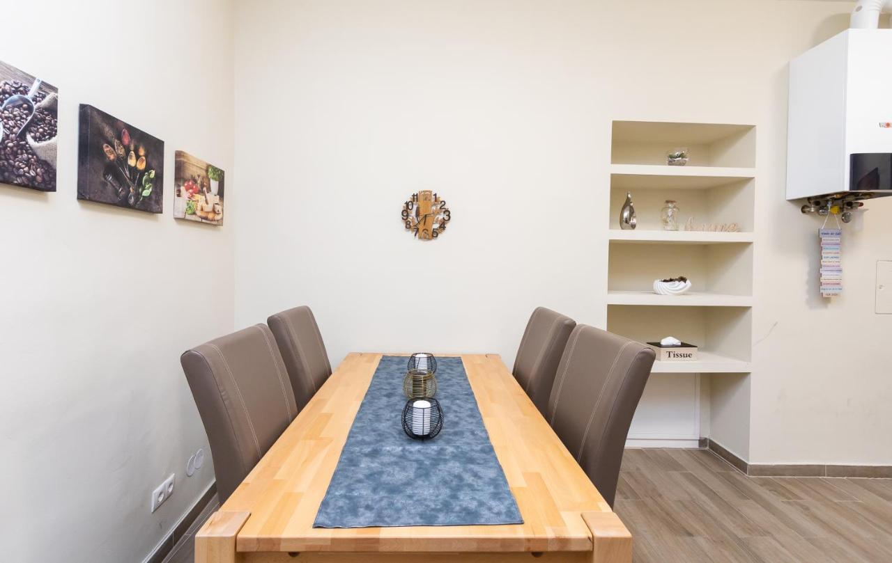 Comfortable Romantic 1 Bedroom Apartment Near Augarten Vienna Exterior photo